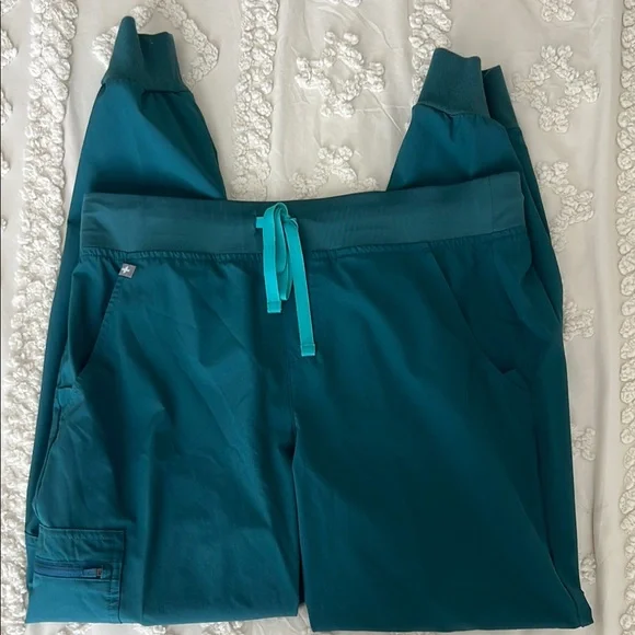 Figs Women’s Scrub Bottoms Caribbean Blue FIONlite Size M - Picture 1 of 4